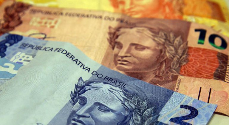 Veja quando beneficiários do Bolsa Família receberão auxílio emergencial