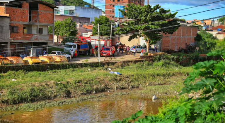 Jovem que estava desaparecido é encontrado morto no rio em Caruaru