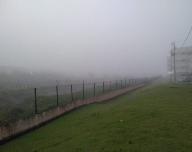 Recife e cidades da Região Metropolitana registram neblina e nevoeiro na manhã desta segunda (13)