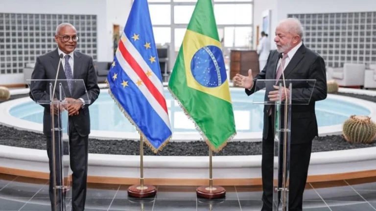 Somos gratos à África pelo que foi produzido na escravidão, diz Lula